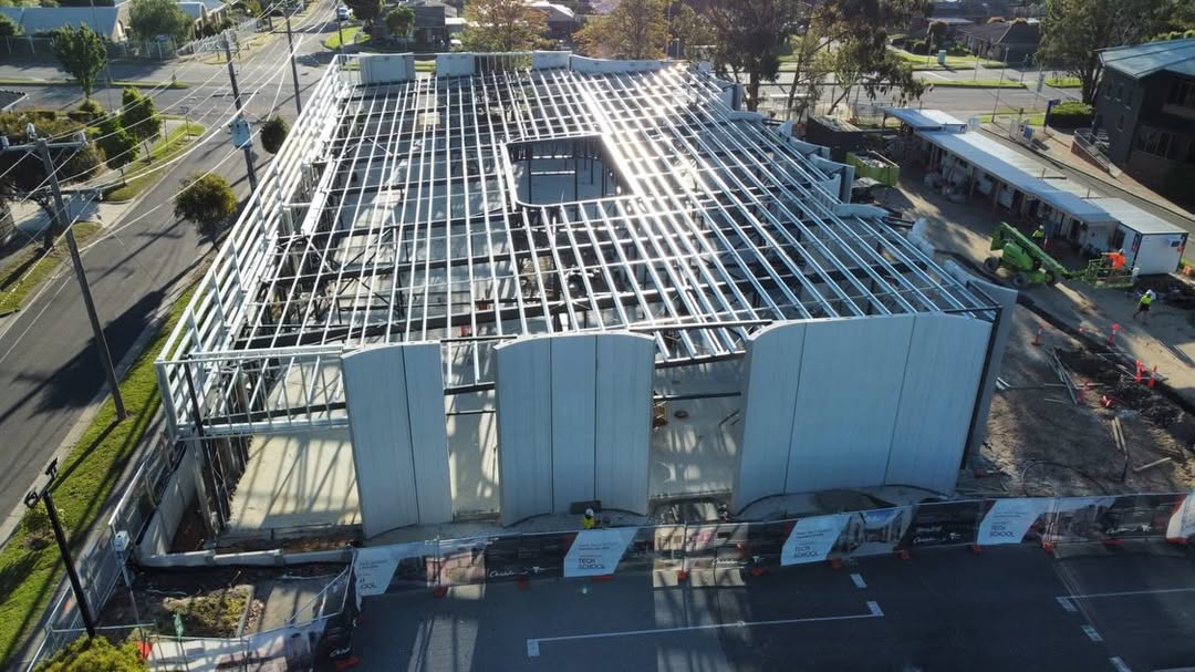 Chisholm Tech — Curved Trusses